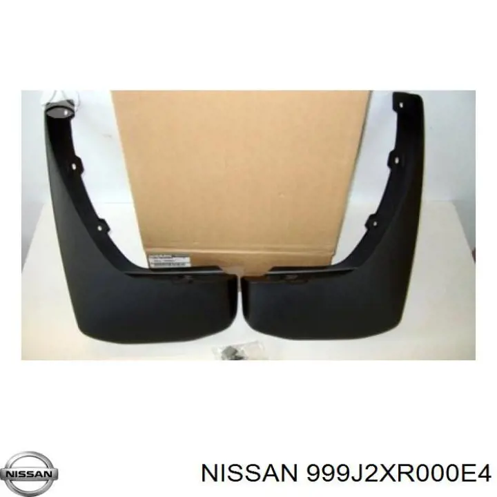999J2XR000E4 Nissan/Infiniti Juego de faldillas guardabarro traseros