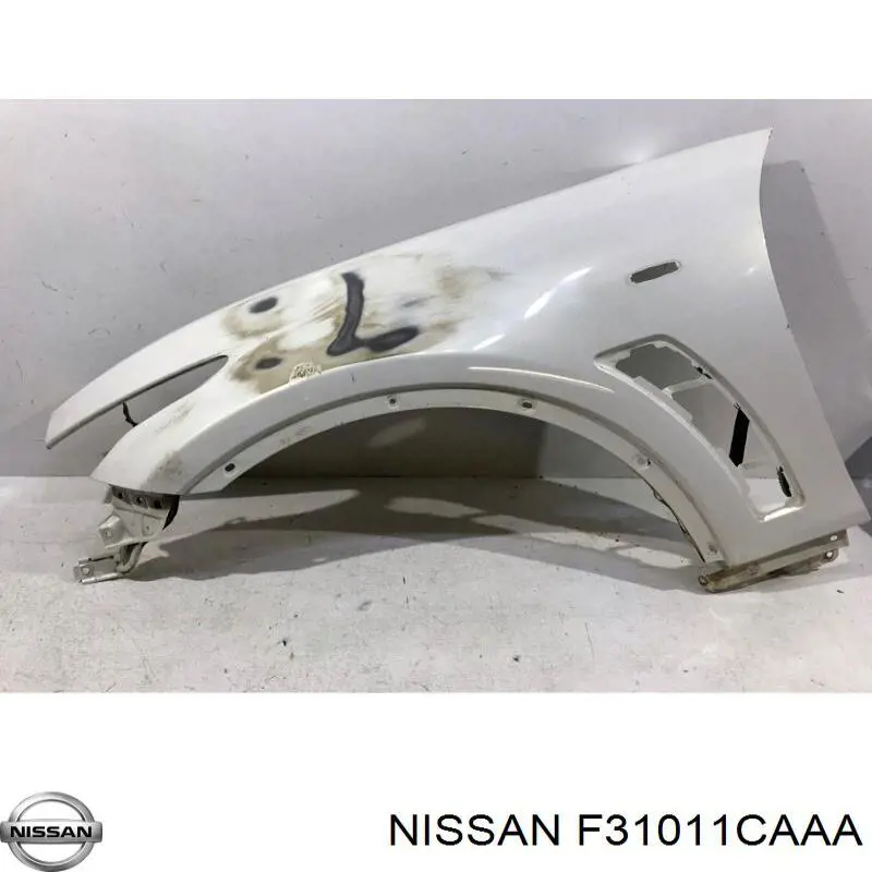F31011CAAA Nissan guardabarros delantero izquierdo