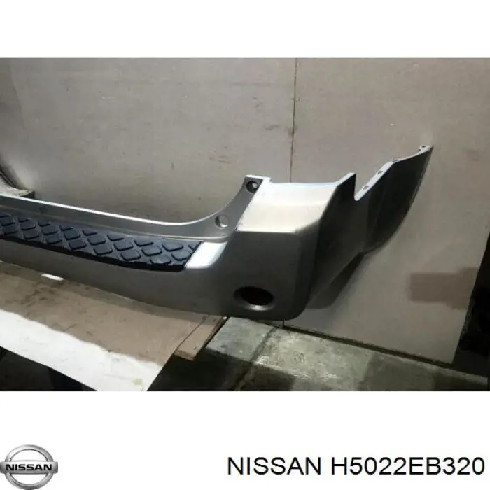 H5022EB320 Nissan parachoques trasero