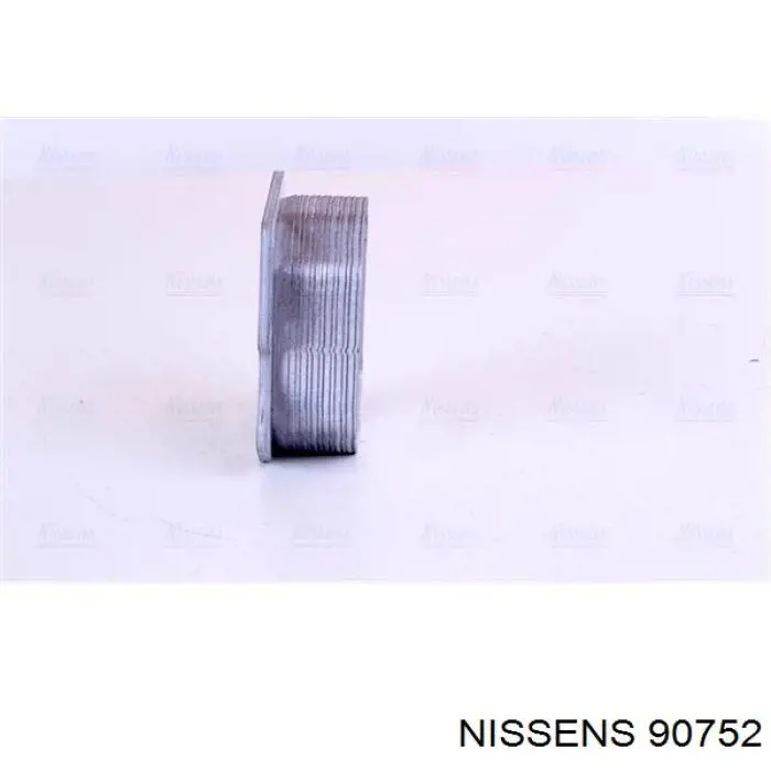 Radiador de aceite debajo del filtro Nissens 90752 precio, desde 49,37 EUR