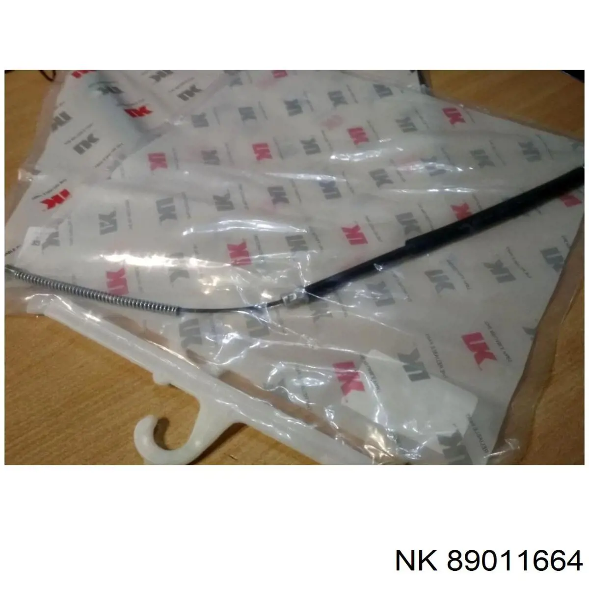 89011664 NK tornillo (tuerca de sujeción)