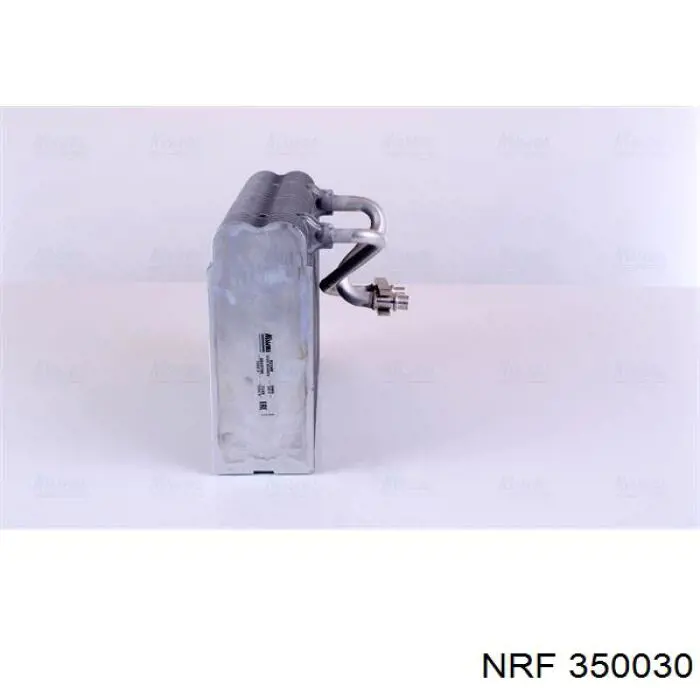 350030 NRF condensador aire acondicionado