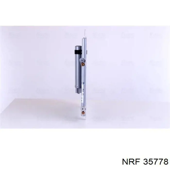 Condensador aire acondicionado 35778 NRF