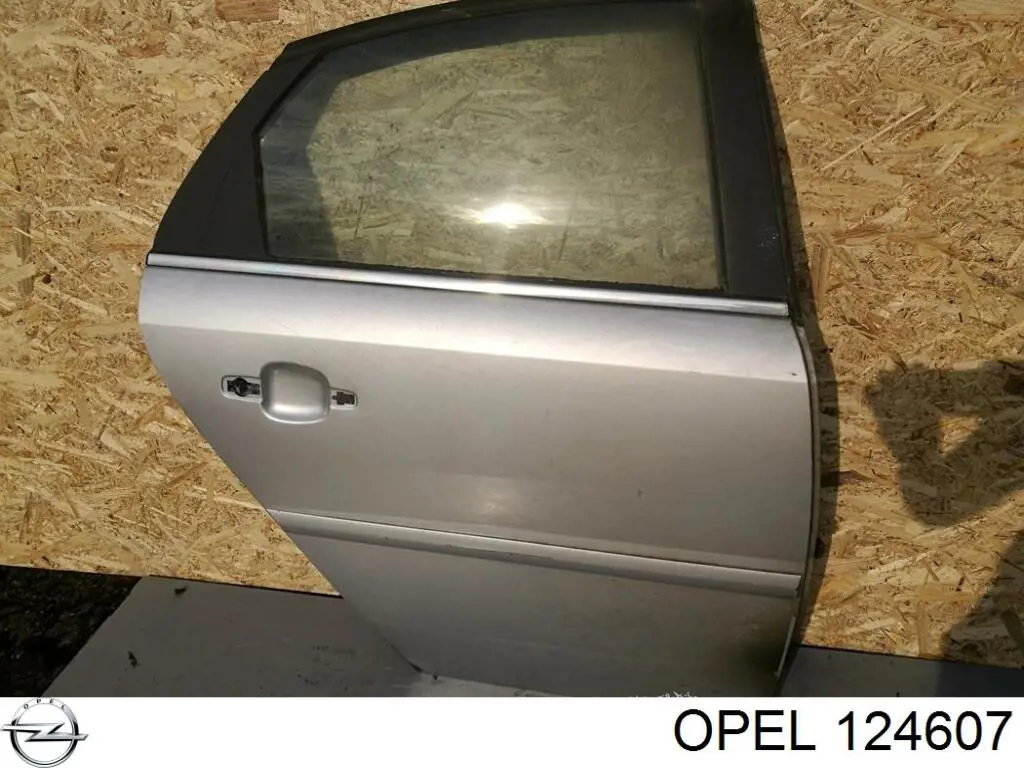 Comprar 93175837 Opel Puerta trasera derecha