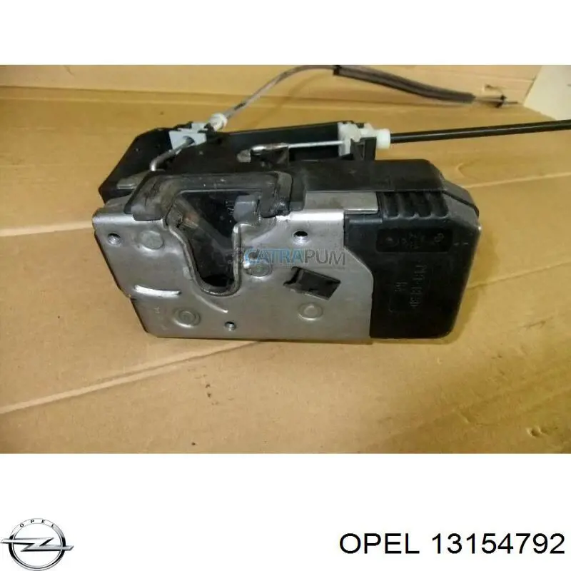 Cerradura de puerta delantera derecha 24434885 General Motors