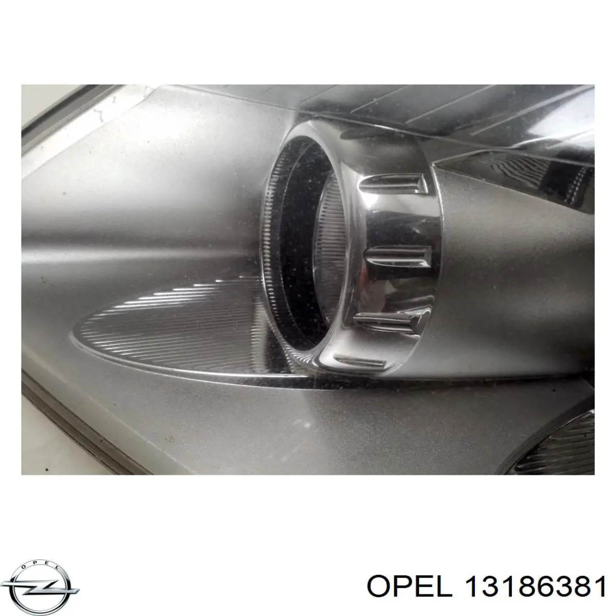 13186381 Opel faro izquierdo