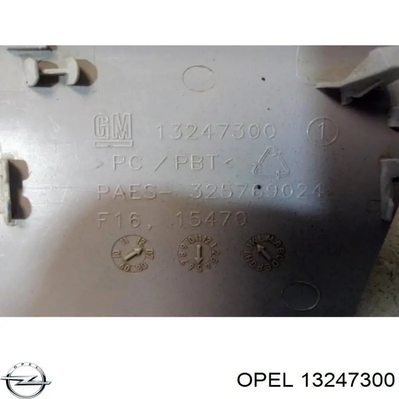  Tapa del enganche de remolcado delantera Opel Zafira 