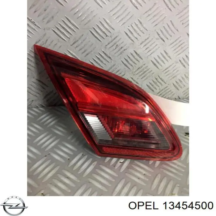 Piloto trasero interior izquierdo LLL342 Magneti Marelli