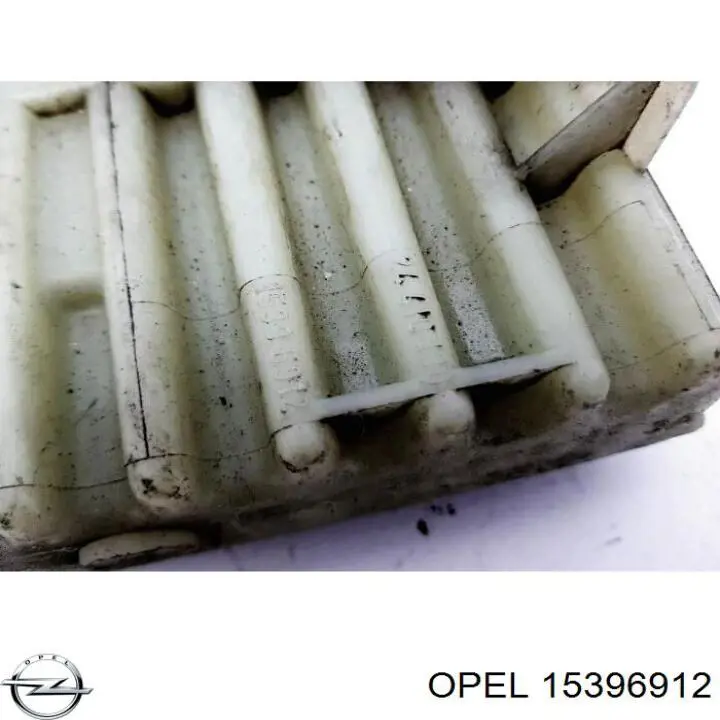 Regulador de velocidad del ventilador de refrigeración (unidad de control) Opel 15396912 precio, desde 30,49 EUR