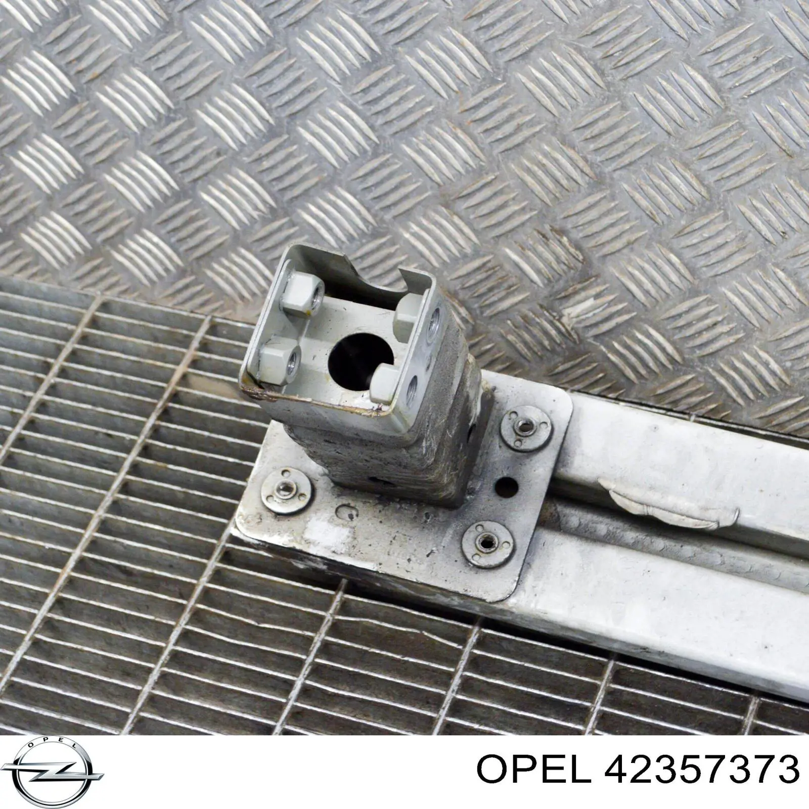 Comprar 42357373 Opel Soporte de parachoques delantero izquierdo