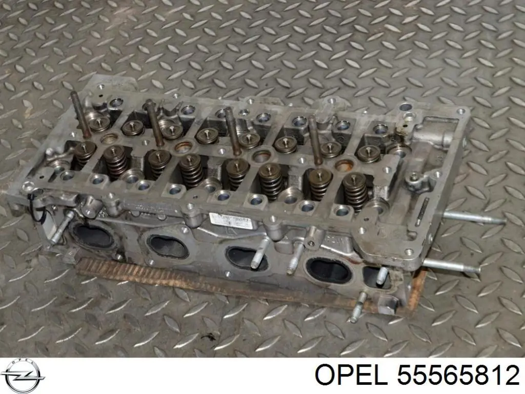 55571949 General Motors Cabeza del motor