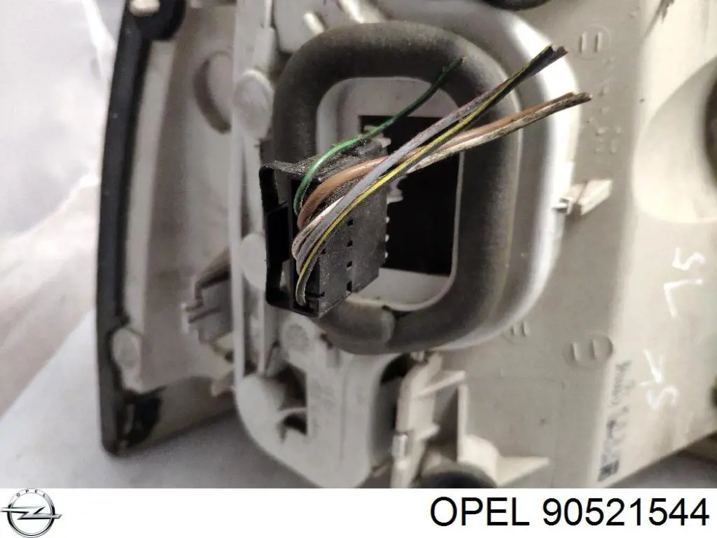 Comprar 90521544 Opel Piloto trasero derecho