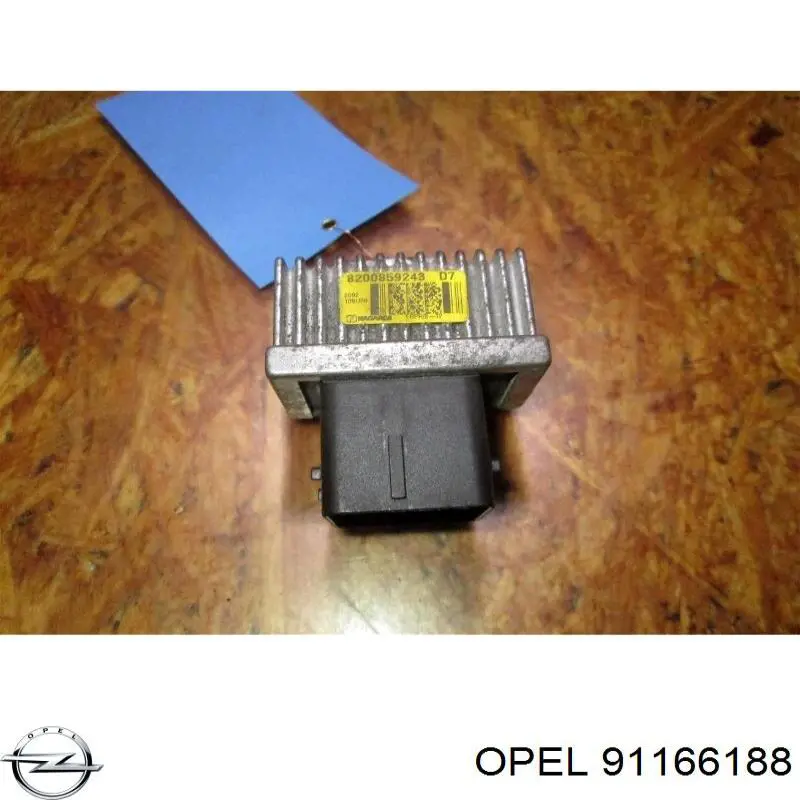  Motor tapa combustible Opel Vivaro 