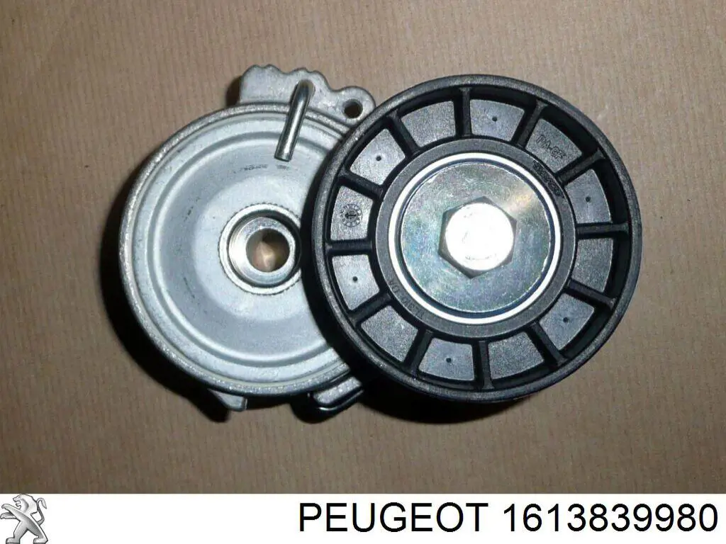 Tensor de la correa trapecial poli v Peugeot/Citroen 1613839980