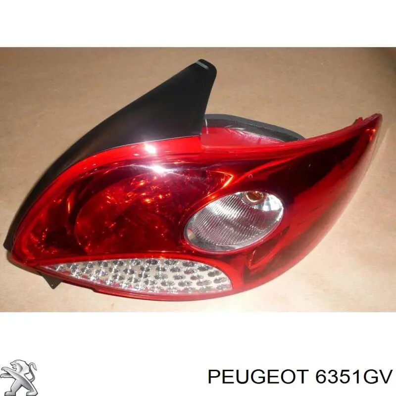 6351GV Peugeot/Citroen piloto posterior derecho