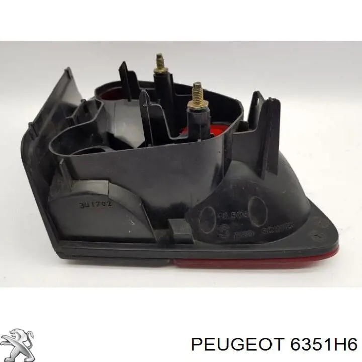 Piloto posterior interior derecho para Peugeot 406 (8E, F)