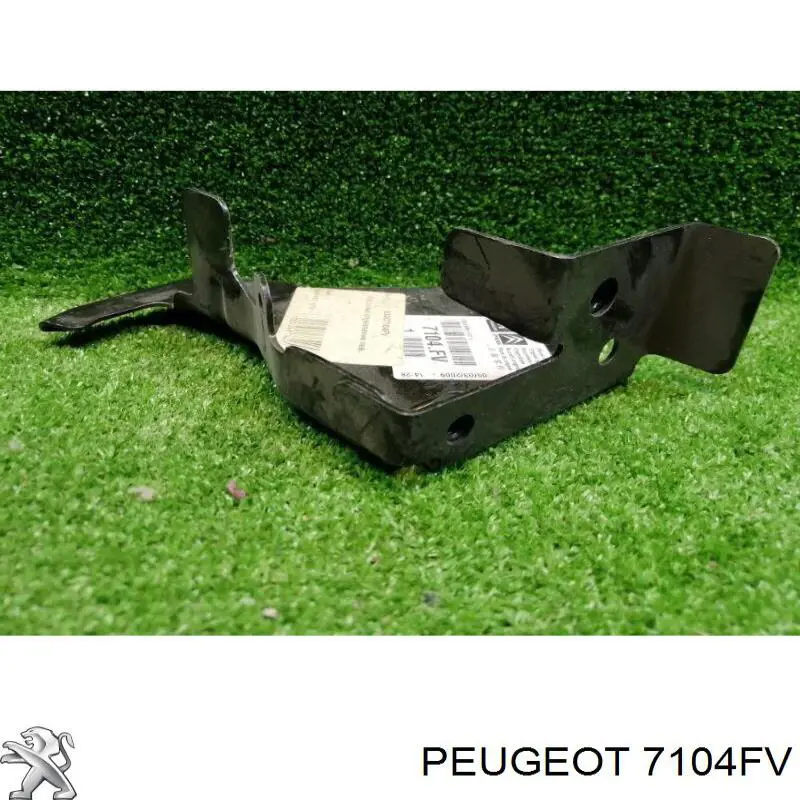 Soporte izquierdo del radiador 7104FV Peugeot/Citroen