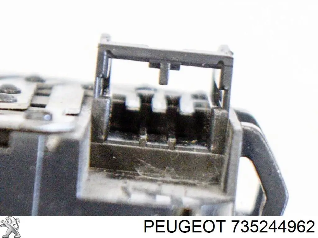 735244962 Peugeot/Citroen Luz de techo interior (cabina)