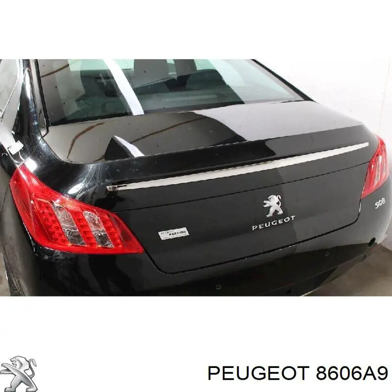 8606A9 Peugeot/Citroen listón embellecedor/protector, puerta de maletero
