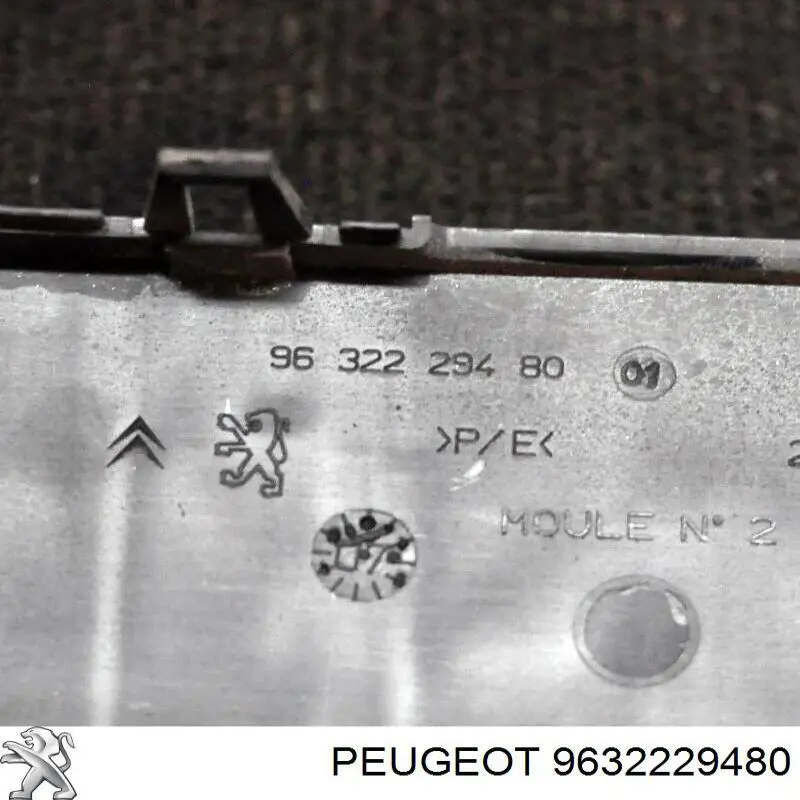 9632229480 Peugeot/Citroen Caja de relés y fusibles