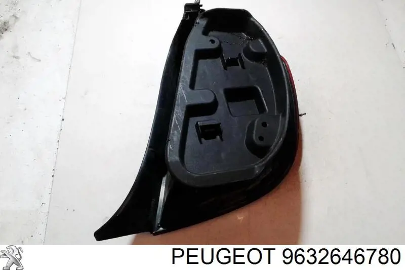 00006350N8 Peugeot/Citroen piloto posterior izquierdo