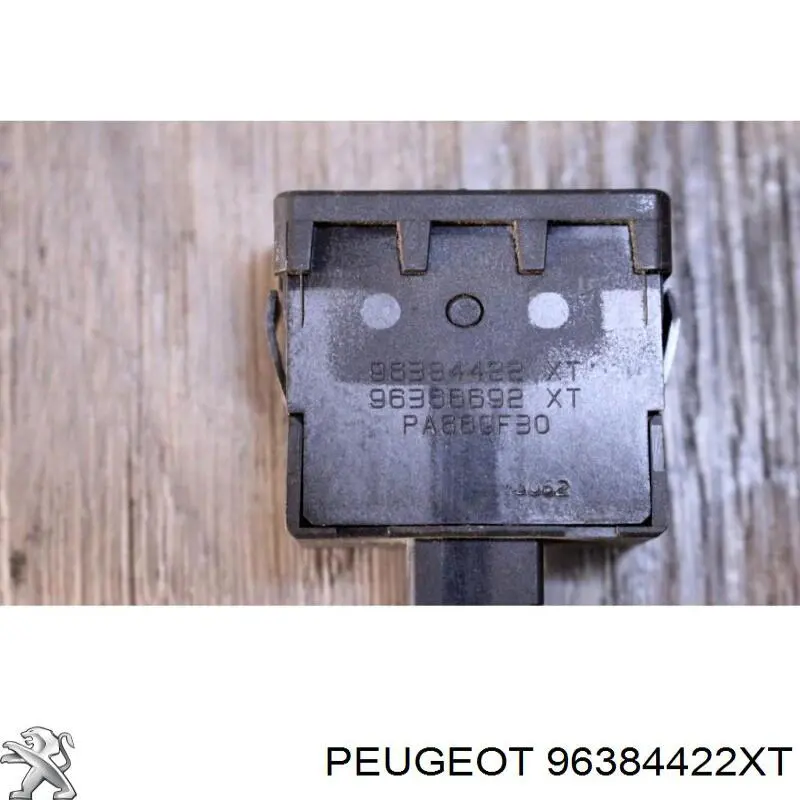Botón del regulador de altura de faros Peugeot/Citroen 96384422XT precio, desde 21,78 EUR