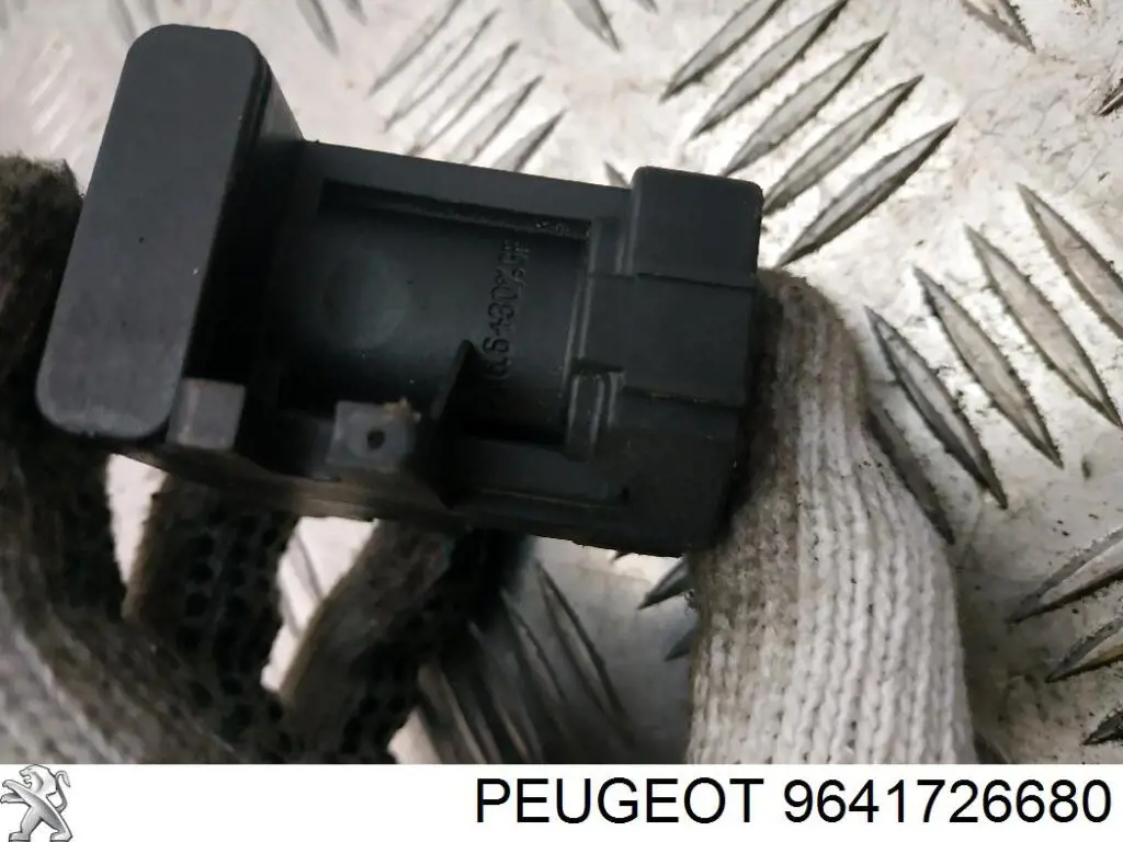 9641726680 Peugeot/Citroen transmisor de presion de carga (solenoide)