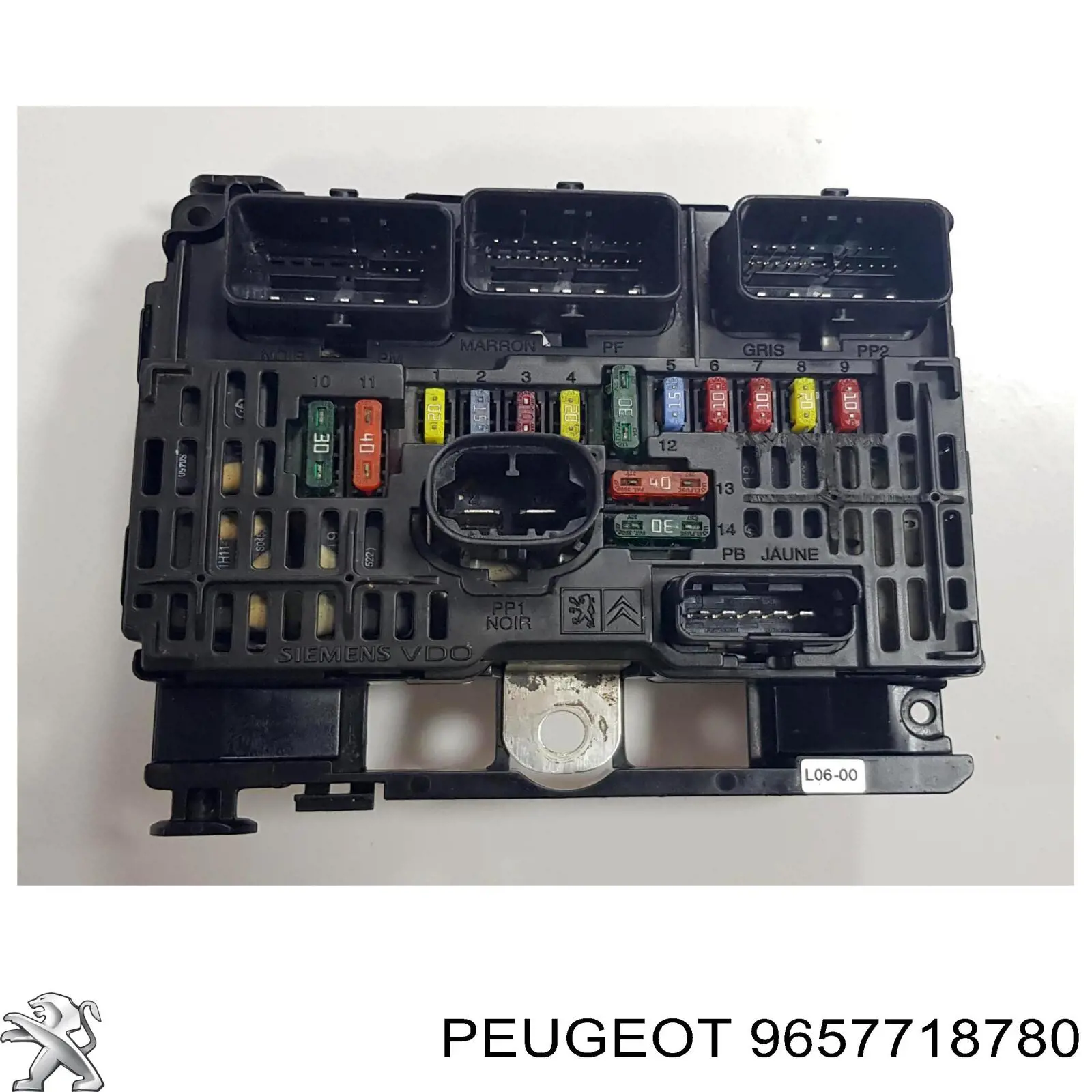9657718780 Peugeot/Citroen Caja de relés y fusibles
