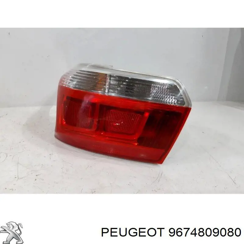 9674809080 Peugeot/Citroen piloto posterior izquierdo