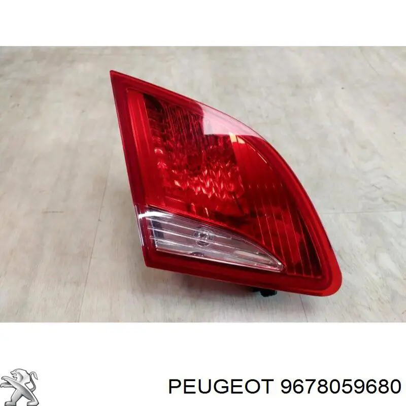 9678059680 Peugeot/Citroen piloto posterior interior derecho