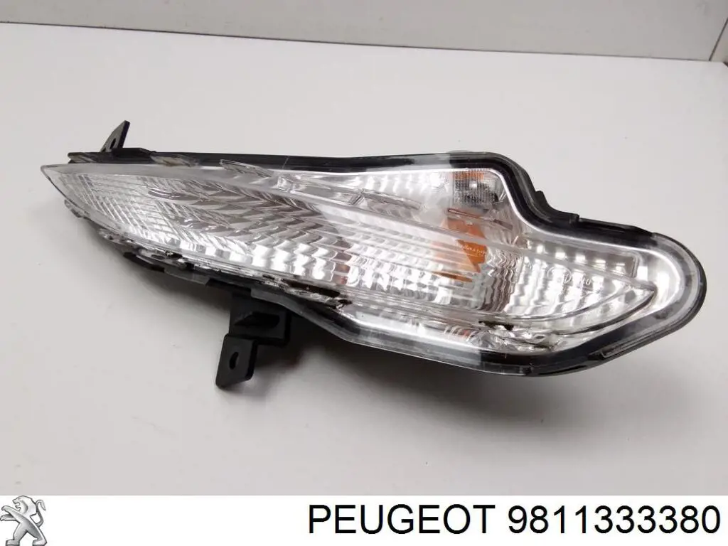 Faro antiniebla Renault (RVI) 9811333380
