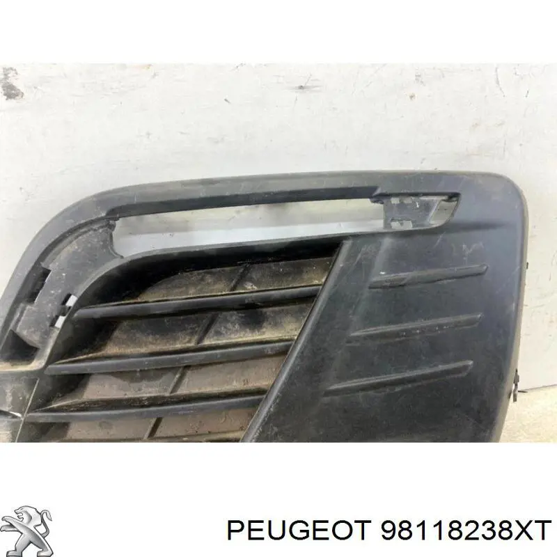 98118238XT Peugeot/Citroen rejilla de ventilación, parachoques trasero, izquierda
