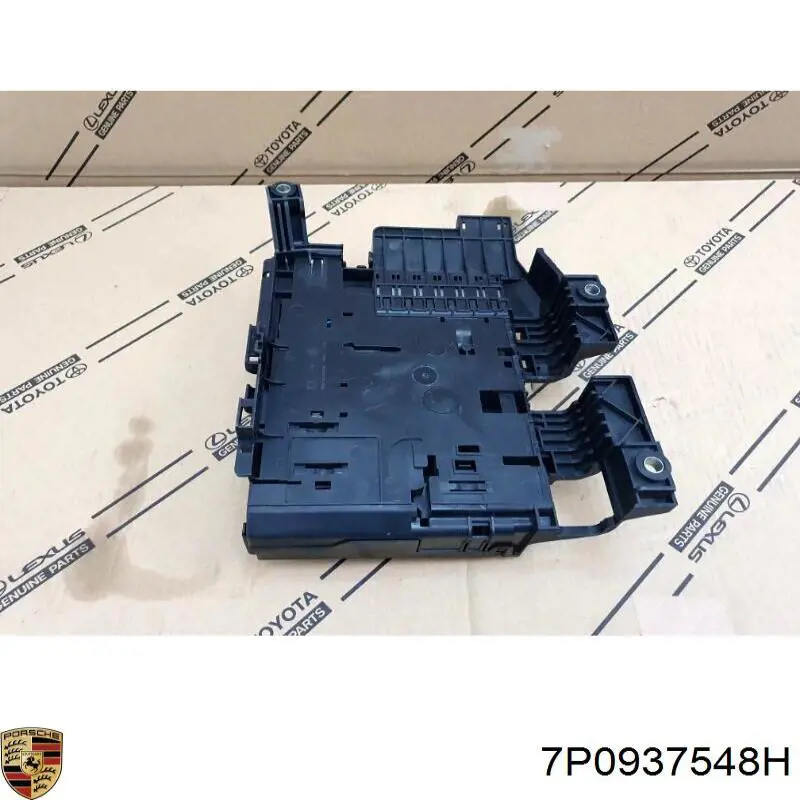 Caja reles Porsche Cayenne II