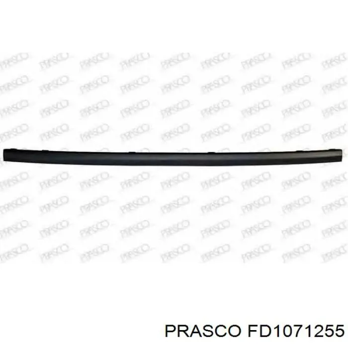 3218967 Polcar Embellecedor central del parachoques trasero
