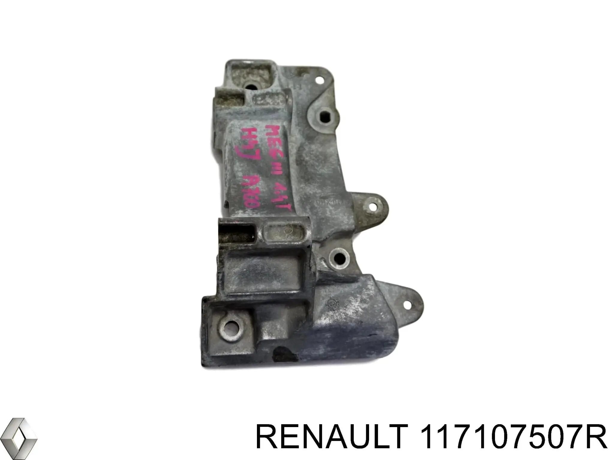  Soporte del alternador Dacia Sandero 3