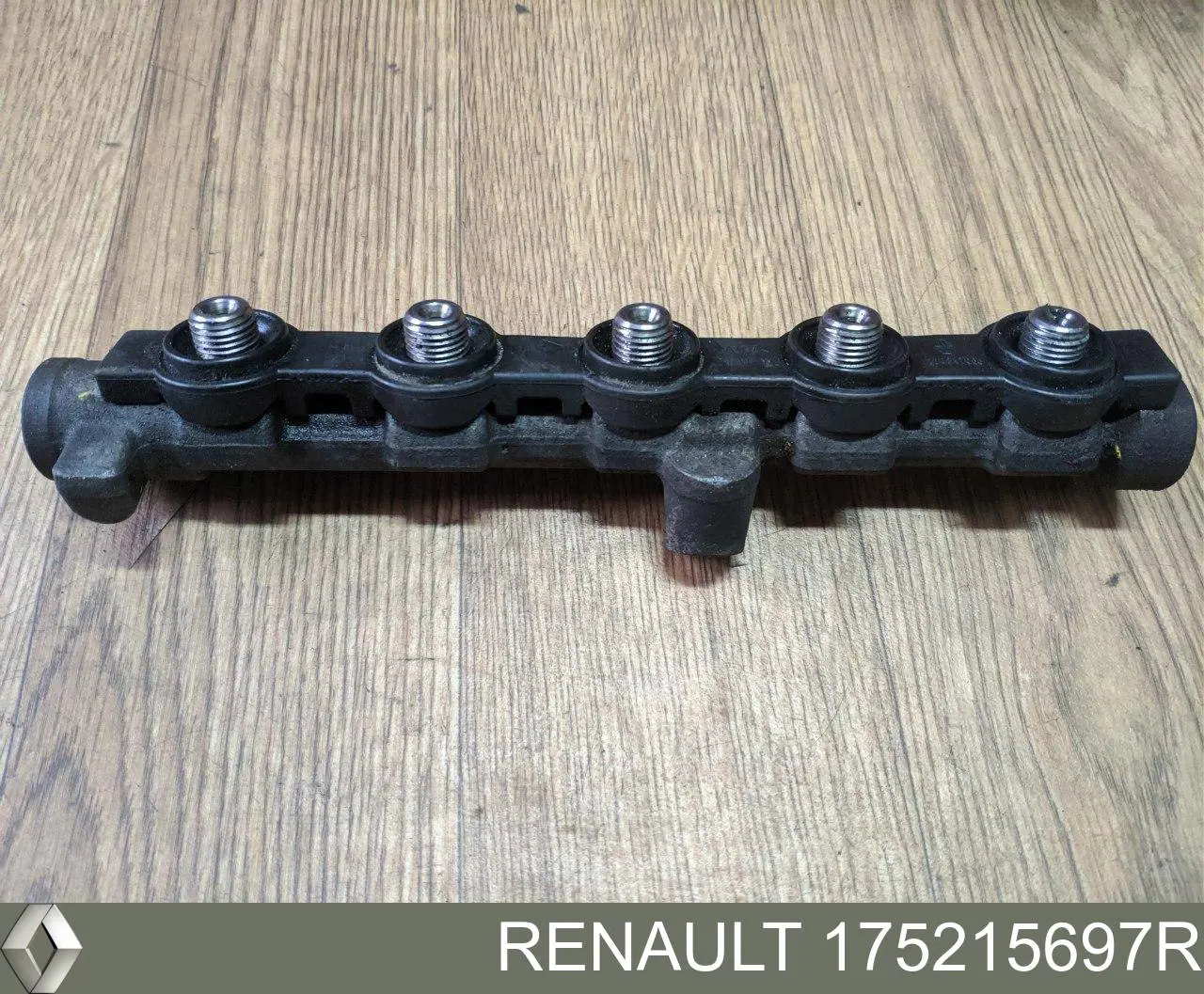 Rampa de combustible Renault (RVI) 175215697R precio, desde 121,97 EUR