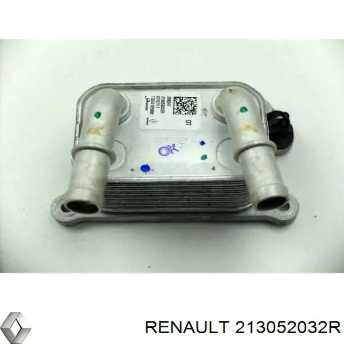 Radiador de aceite 213052032R Renault (RVI)