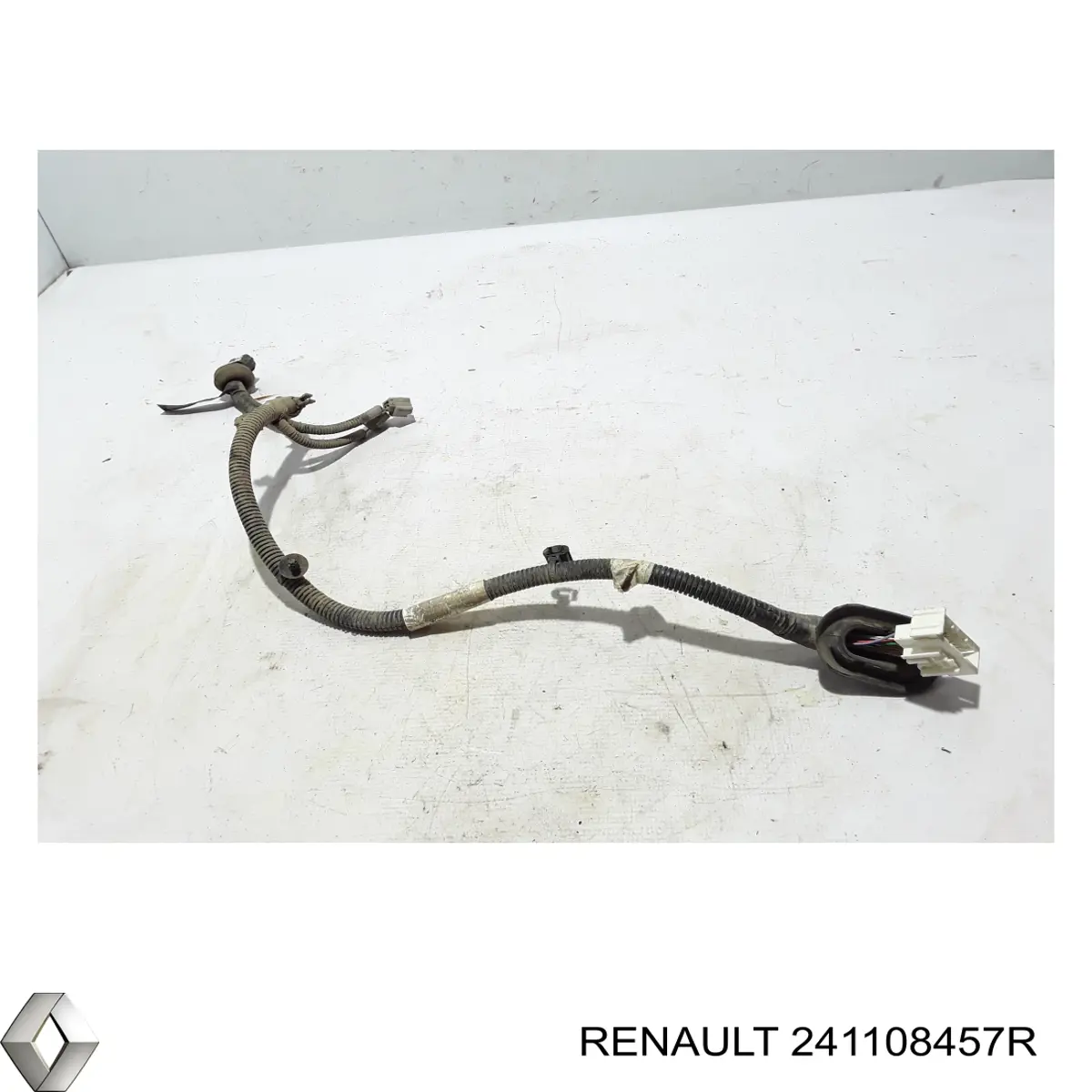 241108457R Renault (RVI)