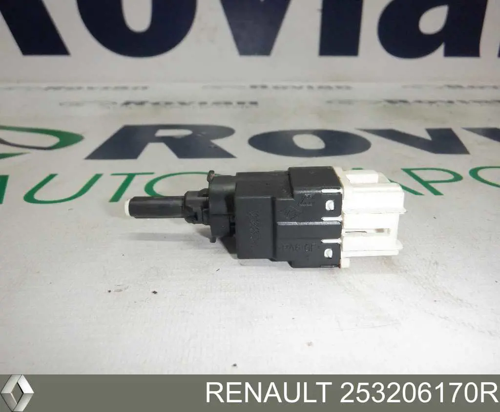 Interruptor de luz de freno Renault (RVI) 253206170R precio, desde 13,56 EUR