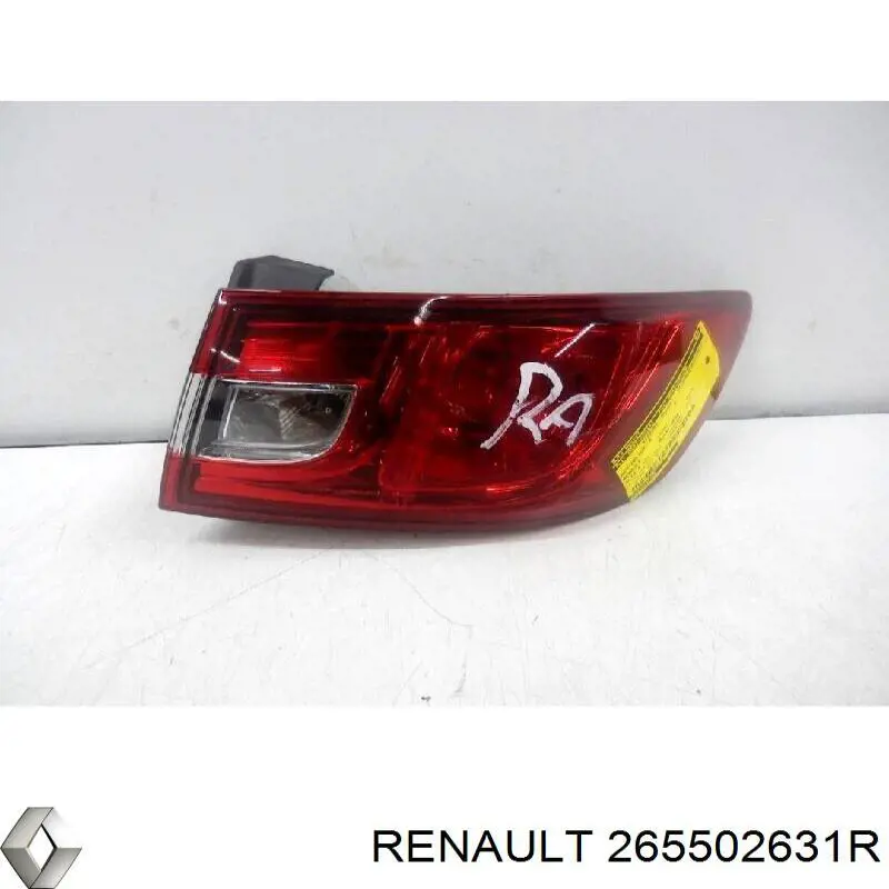 Piloto trasero exterior derecho 265502631R Renault (RVI)
