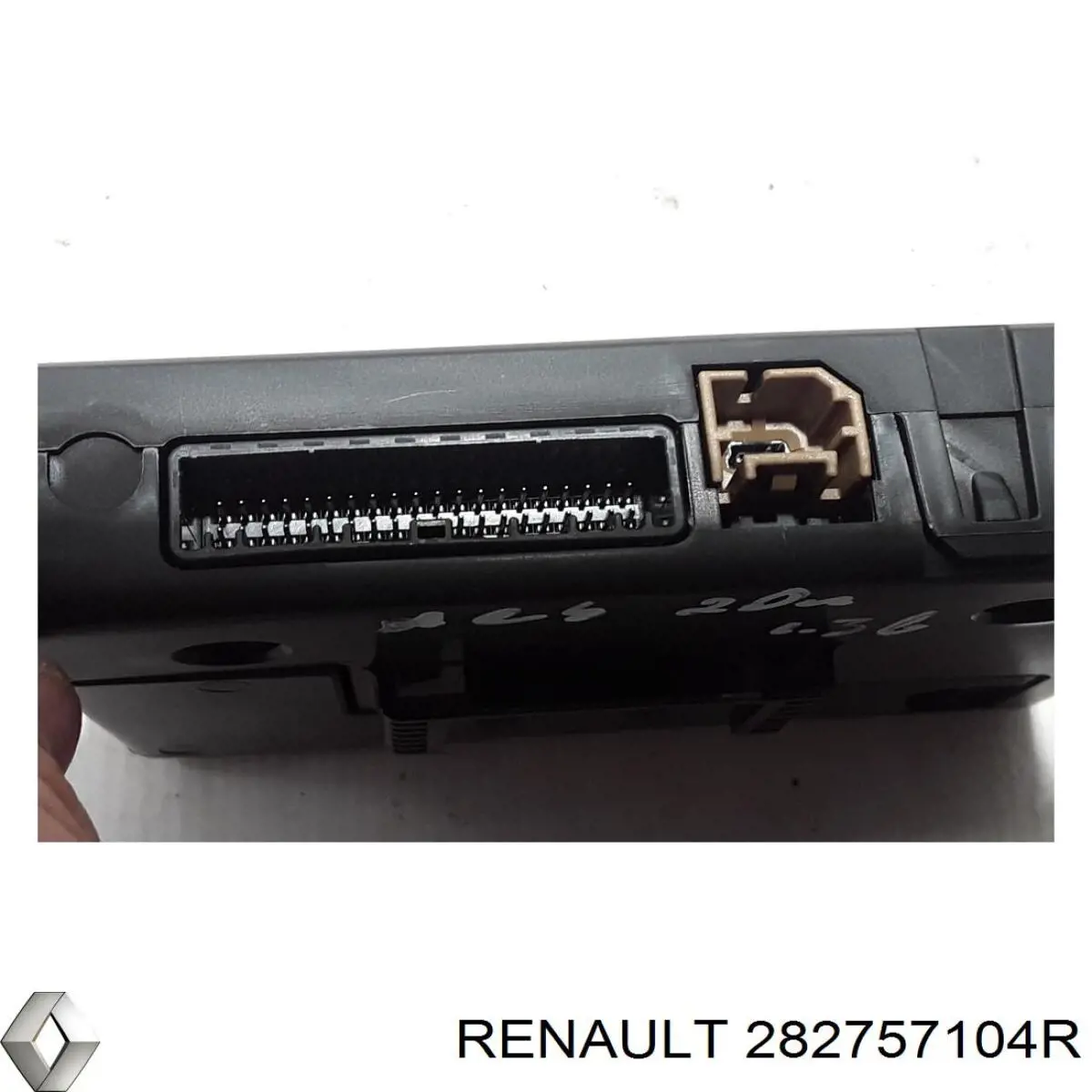 282757104R Renault (RVI) Unidad de control de navegación