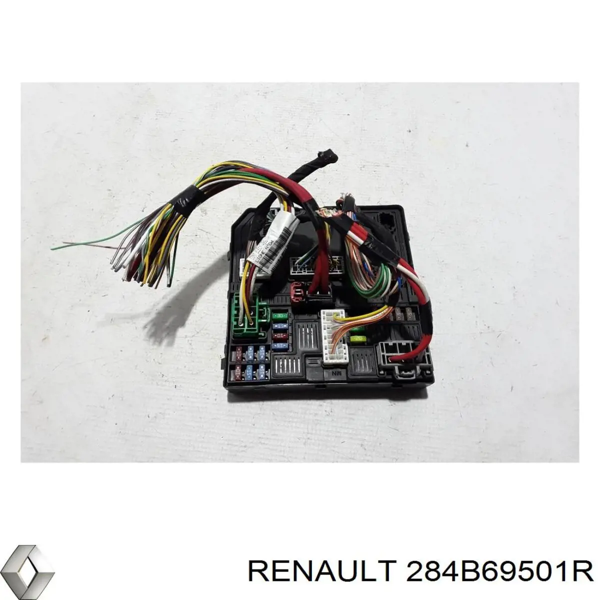 284B69501R Renault (RVI) Caja de relés y fusibles