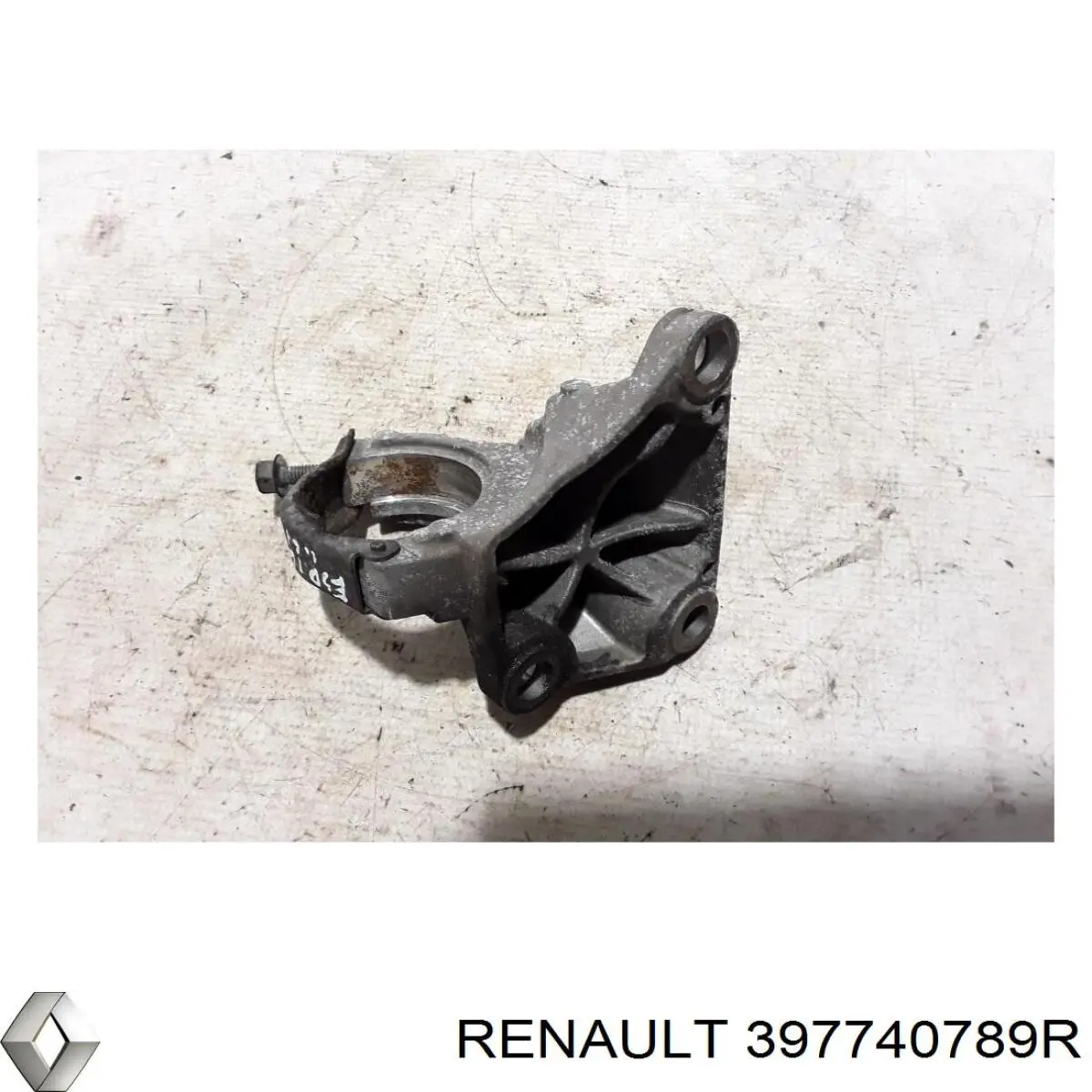 397740789R Renault (RVI)