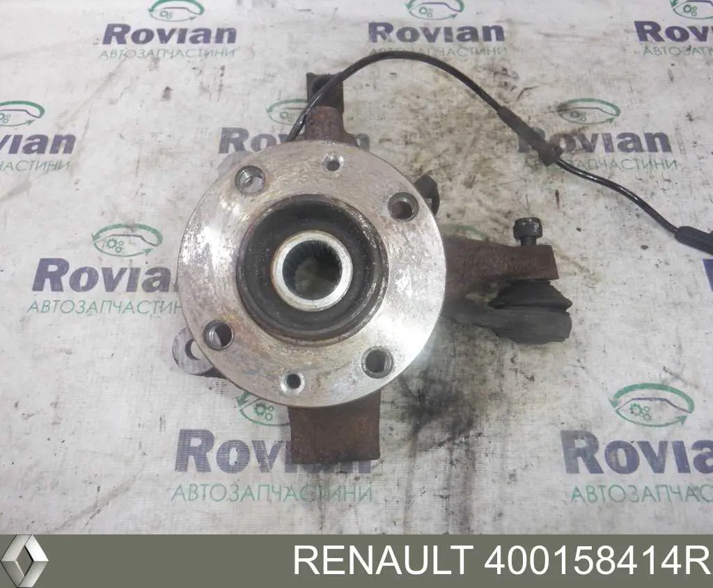 400158414R Renault (RVI) muñón del eje, suspensión de rueda, delantero izquierdo