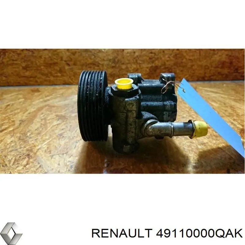 49110-000QAK Renault (RVI) bomba de dirección