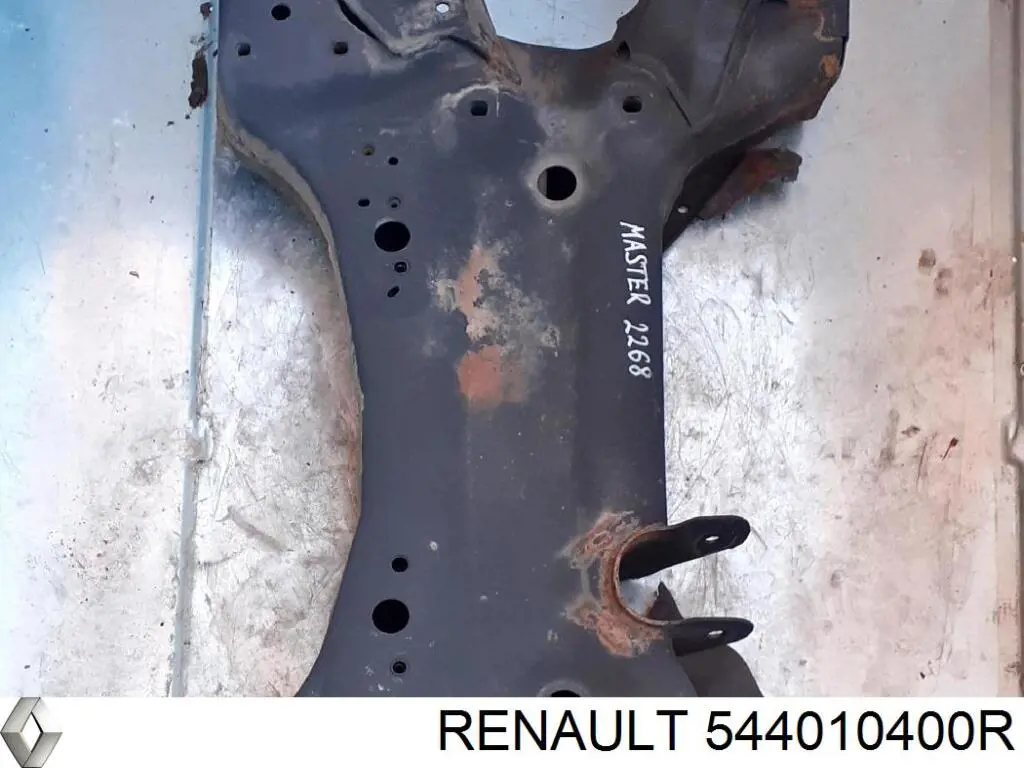 544010400R Renault (RVI) subchasis delantero soporte motor