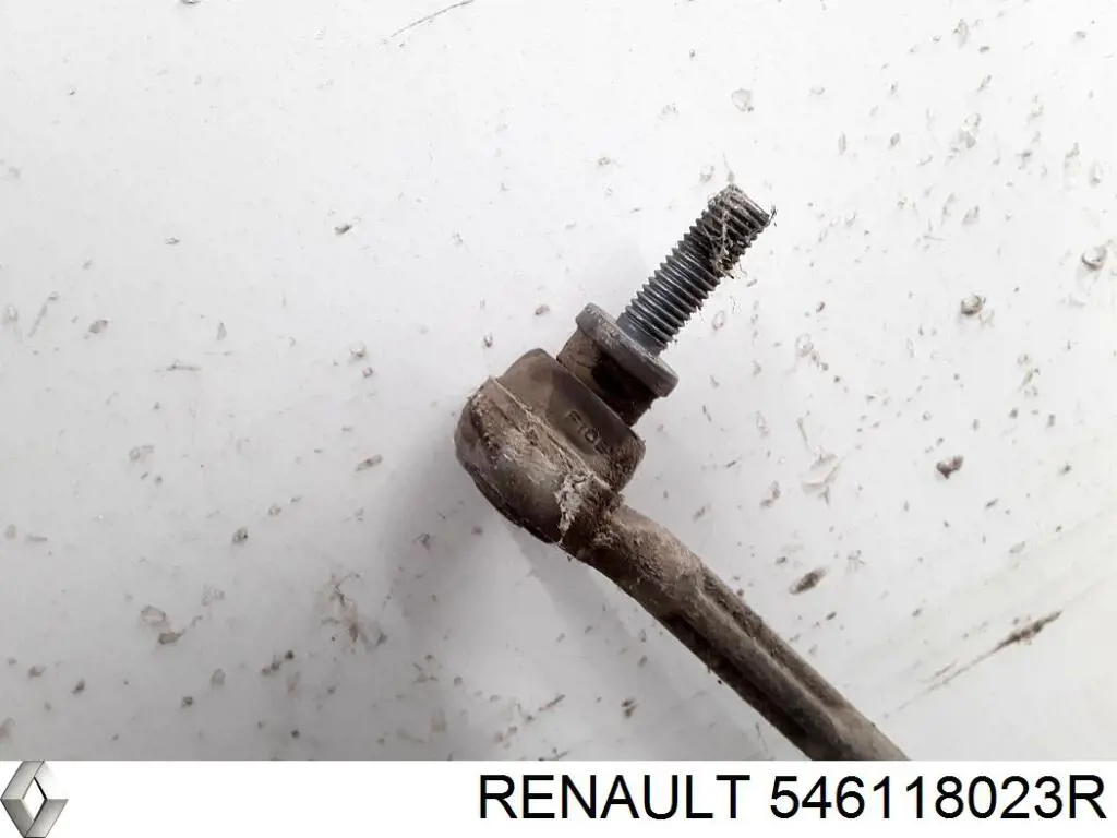 546118023R Renault (RVI) estabilizador delantero