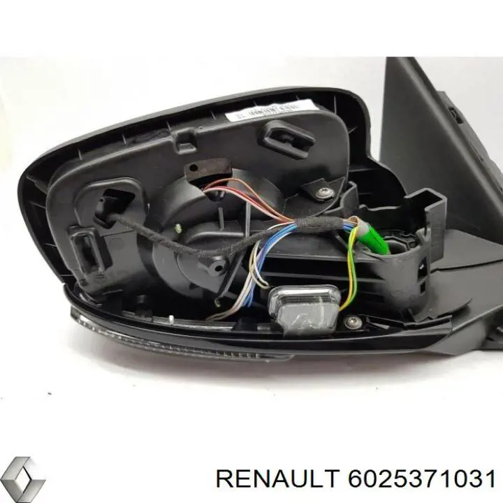 Cristal de espejo retrovisor exterior izquierdo 6025371031 Renault (RVI)
