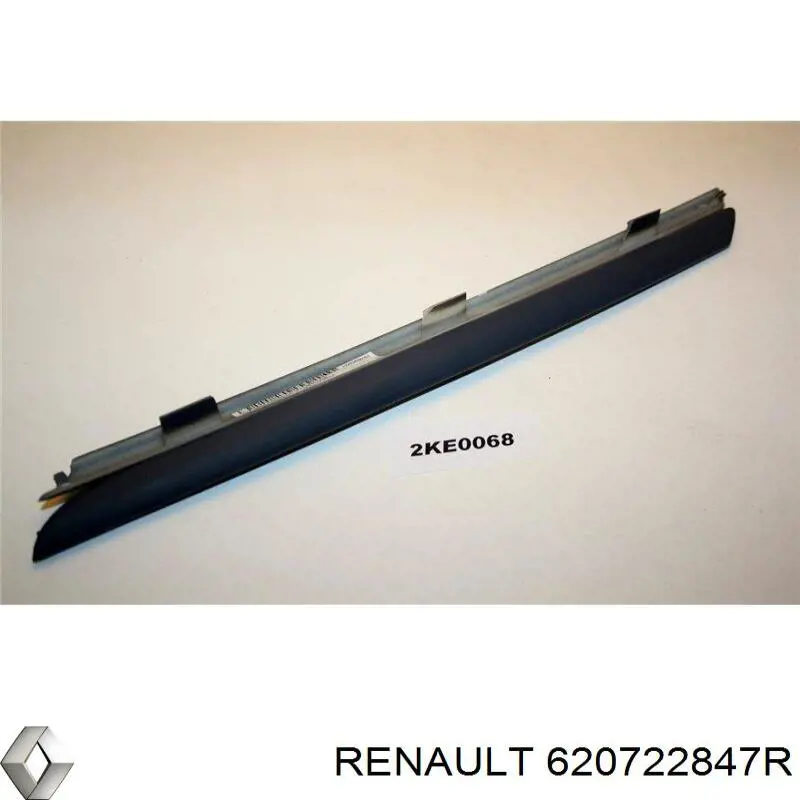 620722847R Renault (RVI) Moldura de rejilla del radiador