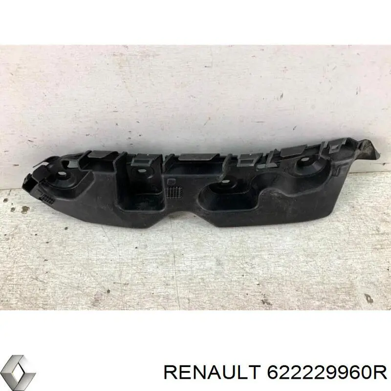 622229960R Renault (RVI) soporte de parachoques delantero exterior derecho